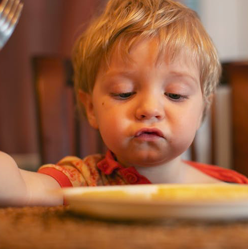 Un bébé peut-il manger du fromage non pasteurisé ?